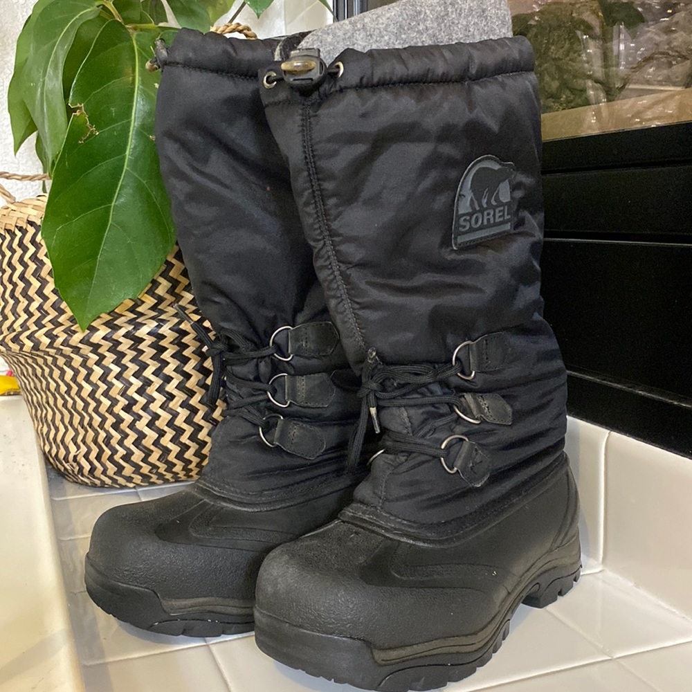 Sorel Snowlion Warm Insulated Snow Boots